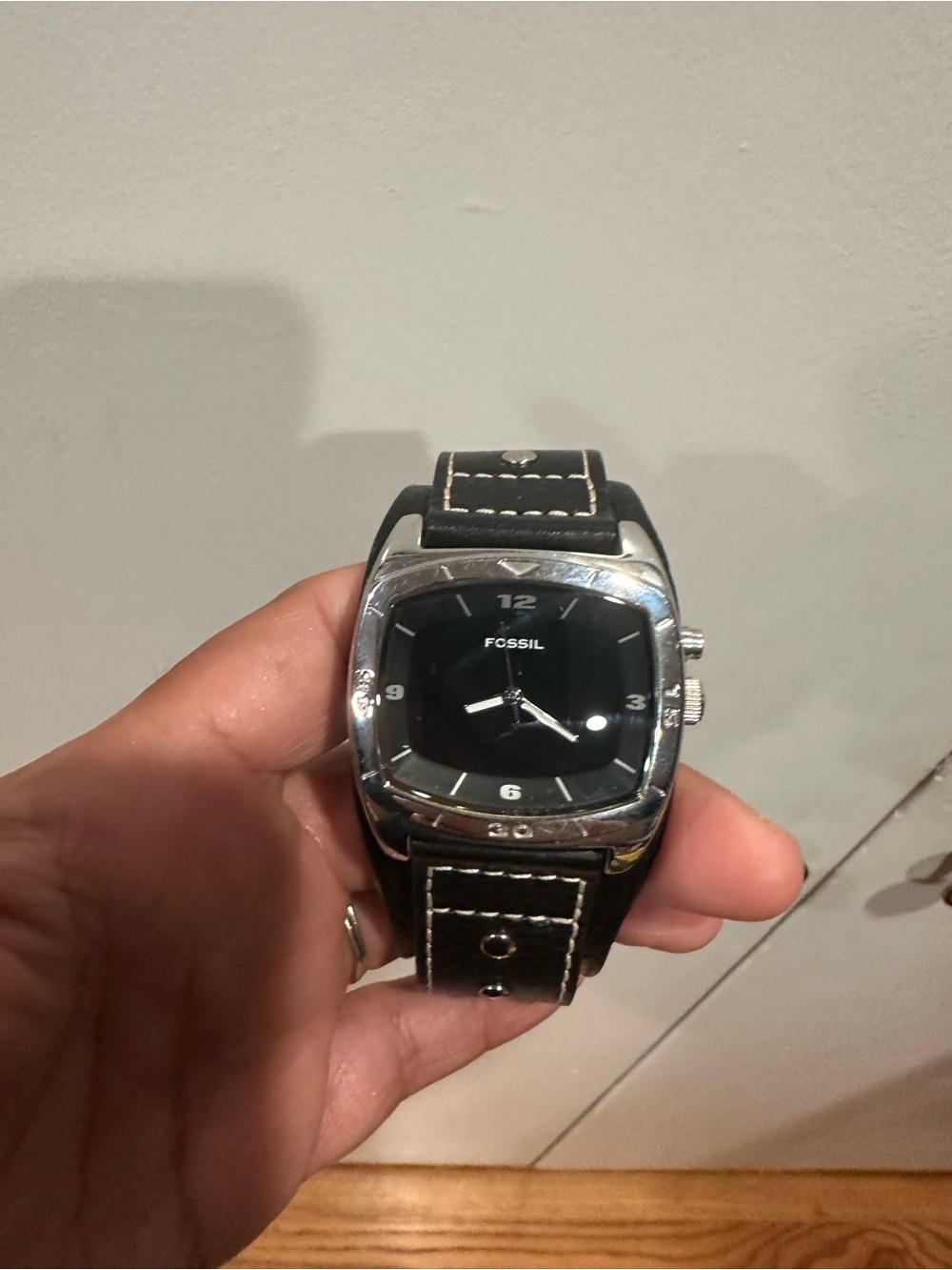 Fossil Black Dial Men's Leather Strap Watch